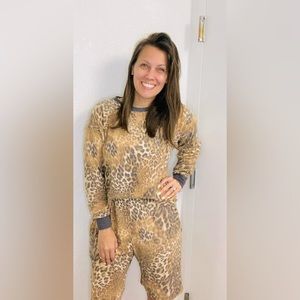 NWT Cheetah Lounge Set